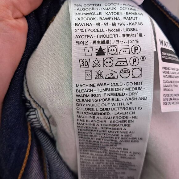 Levi's Women's High Rise Jeans - Dark Blue - Picture 9 of 10